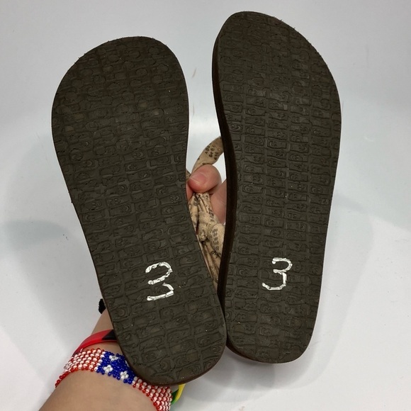 Sanuk sling print sandals tan brown size 7 - Picture 7 of 8